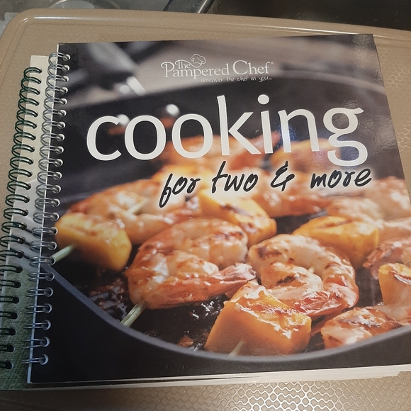 Pampered Chef Cookbook Lot - Picture 2 of 4